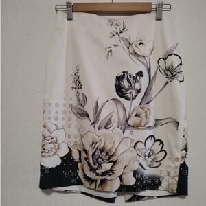 White House Black Market White Black Floral Side Zip Lined Pencil Skirt Size 0